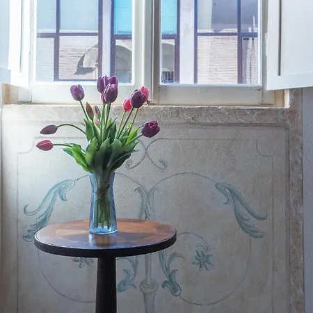 Renaissance דירה *