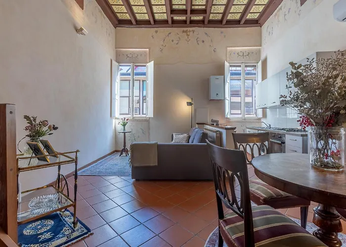 Guesthost - Renaissance