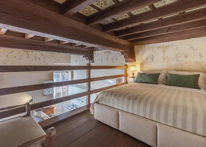 Guesthost - Renaissance Appartamento